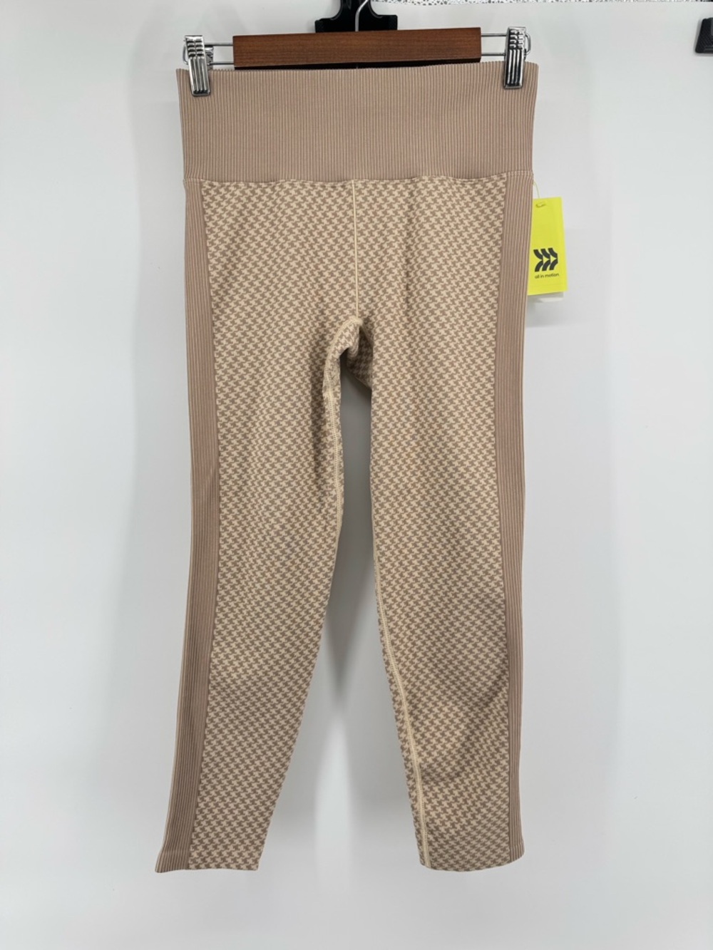 All in Motion HighRise Seamless Houndstooth Leggings Beige/ Nude  Women's Sz M